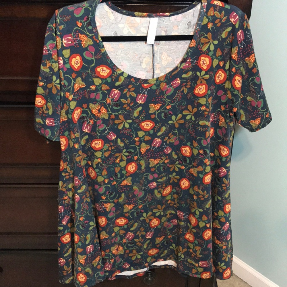 LuLaRoe Perfect T